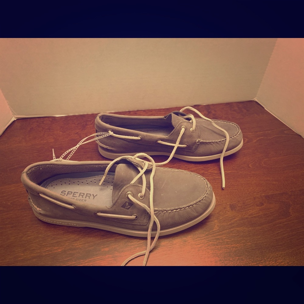 New men’s Sperry Topsider Grey Size 10.5 leather